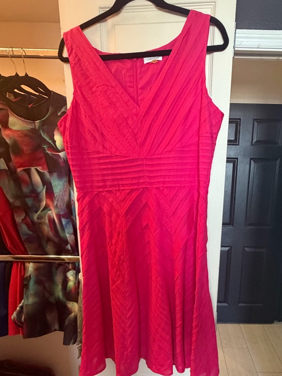Calvin Klein Dresses & Skirts - Calvin Klein Pink V‑Neck Sleeveless Dress Size 12 Excellent condition